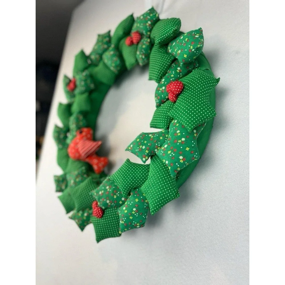 Vtg‎ Handmade Fabric Christmas Wreath Patchwork Stuffed Puffy Retro 80s 23
